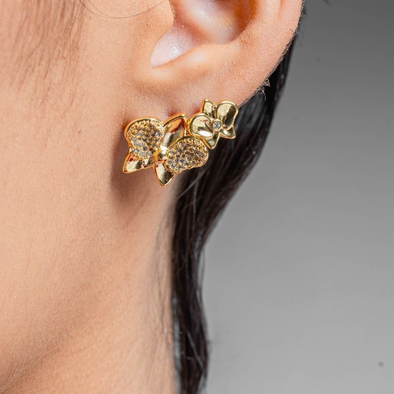 BRINCO ORQUIDEA LUXO ZIRCÔNIA P BANHADO A OURO 18K