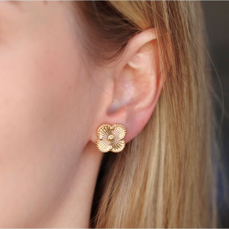 BRINCO TREVO CLASSIC 18MM BANHADO A OURO 18K