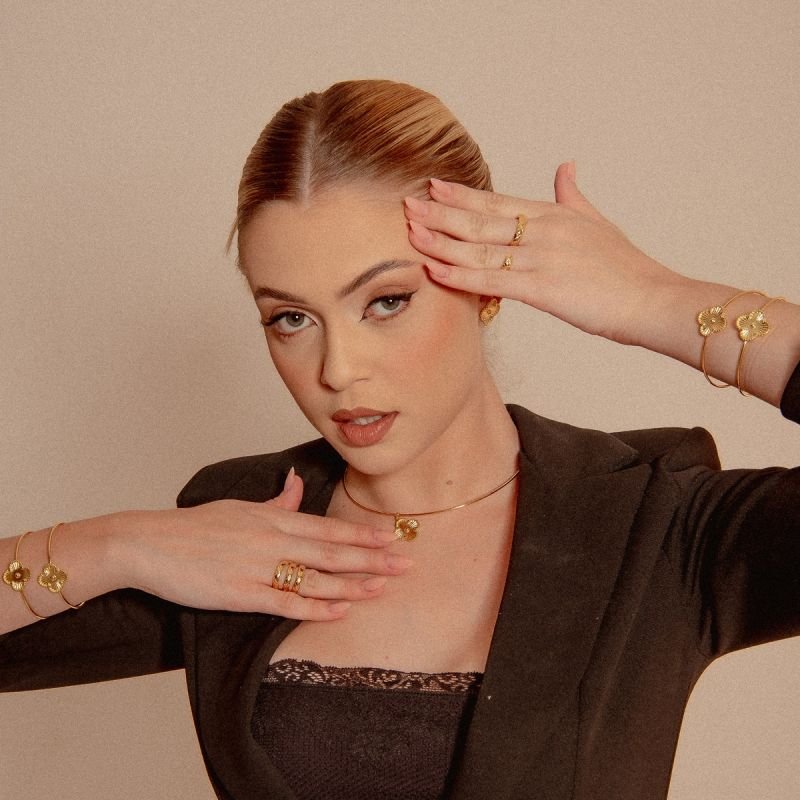 BRINCO TREVO G BANHADO A OURO 18K