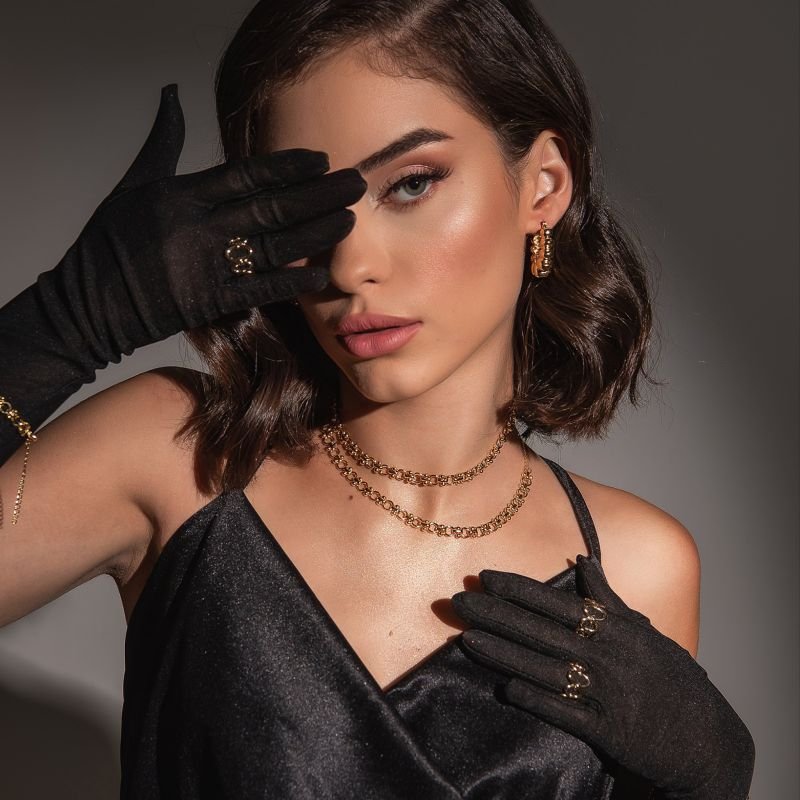 CHOKER CIRCULOS LIGADOS POR BOLINHAS BANHADO A OURO 18K