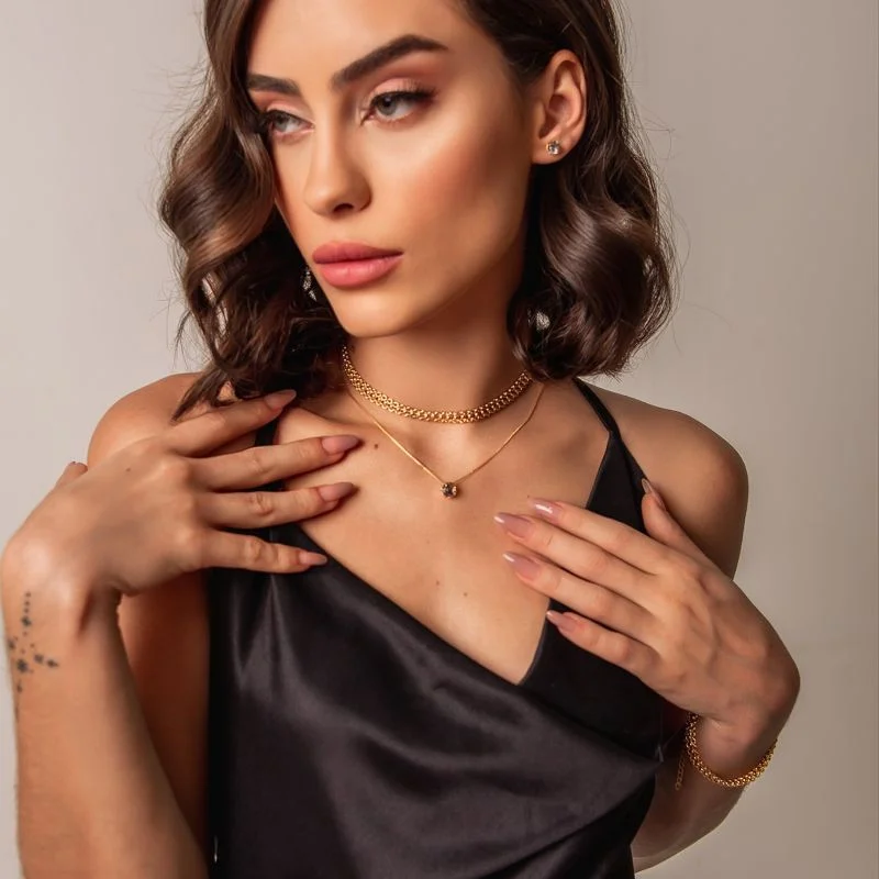 CHOKER CORRENTE DUPLA COM BOLINHAS BANHADO A OURO 18K