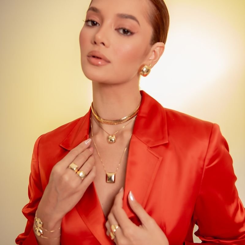 CHOKER DESIGN DOURADO FOLHEADO