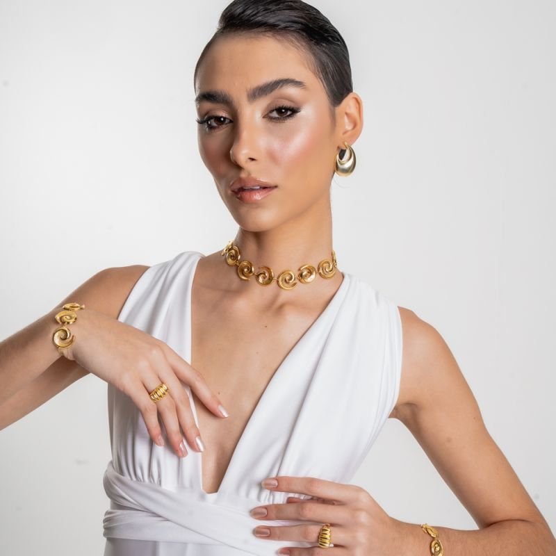 CHOKER DIVINA BANHADO A OURO 18K