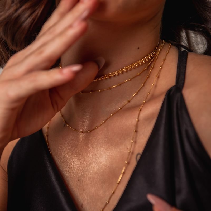 CHOKER DUPLA VENEZIANA COM BOLINHA JUNTAS DOURADO FOLHEADO