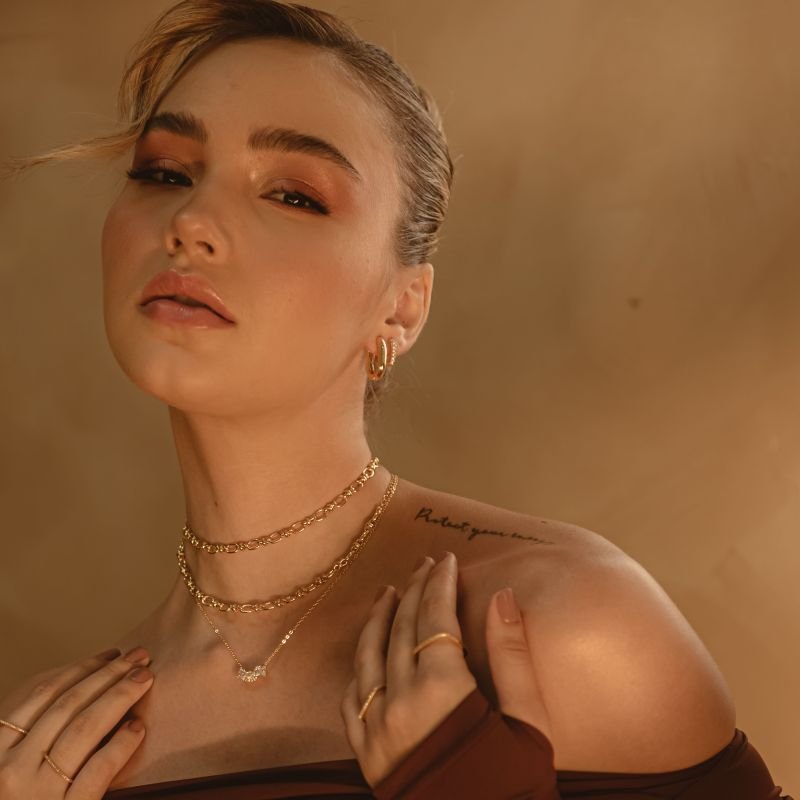 CHOKER ELOS EM LAÇOS BANHADO A OURO 18K