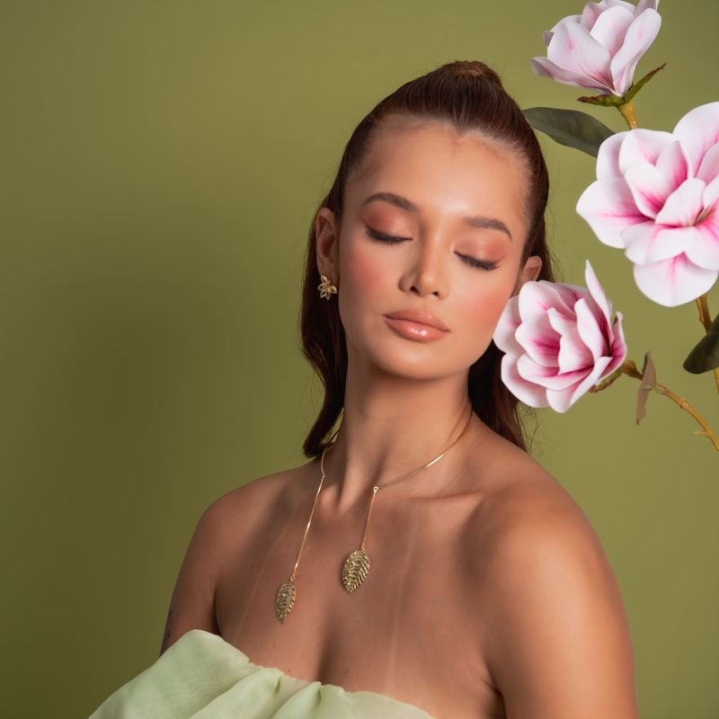 CHOKER FOLHAS BANHADO A OURO 18K