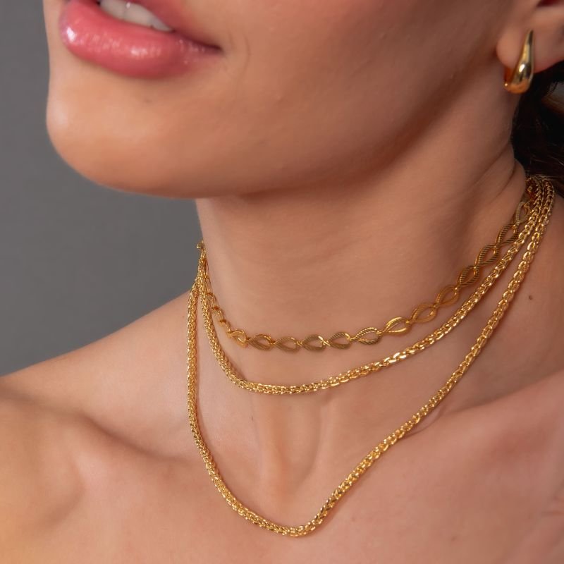 CHOKER GOTAS VAZADA RISCADA DOURADO FOLHEADO