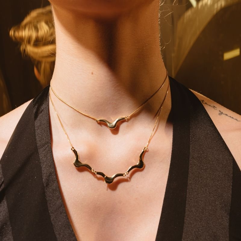 CHOKER NALU UNIC BANHADO A OURO 18K