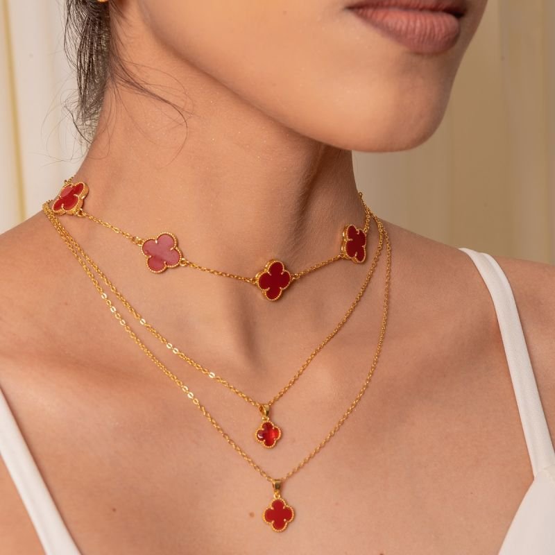 CHOKER TREVO RED 14MM BANHADO A OURO 18K