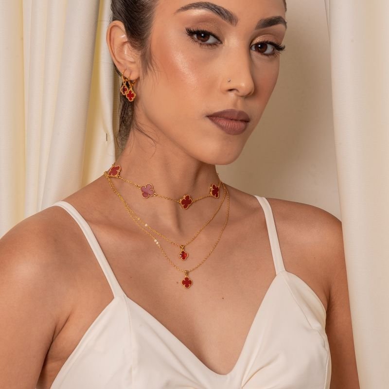 CHOKER TREVO RED 14MM BANHADO A OURO 18K