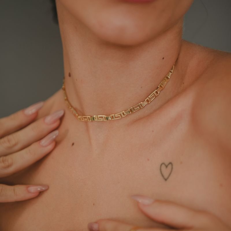 CHOKER VERSACE GRECA DOURADO FOLHEADO