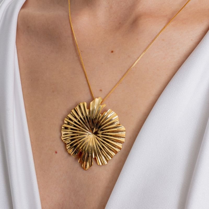 COLAR FLUIR BANHADO A OURO 18K