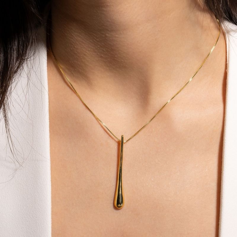 COLAR GOTA LONGA BANHADO A OURO18K