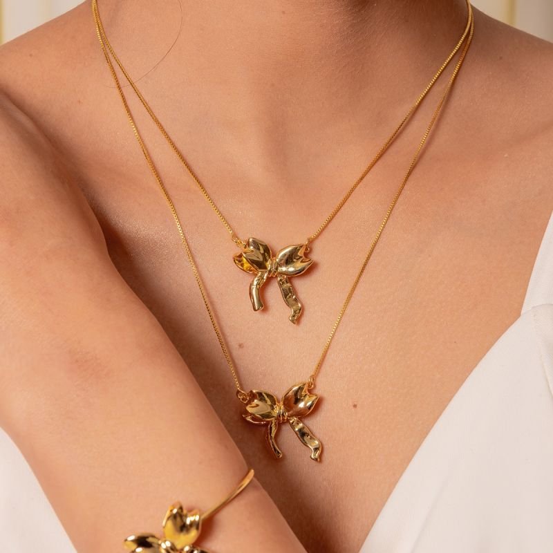 COLAR LAÇO FITA BANHADO A OURO 18KLAÇO FITA BANHADO A OURO 18K