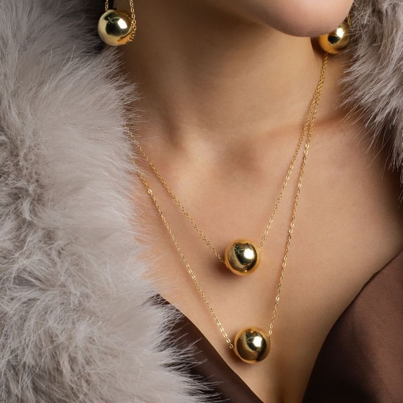 COLAR LONGO ESFERA BOREAL MAX BANHADO A OURO 18K