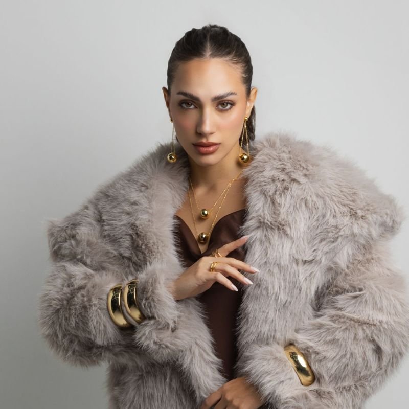 COLAR LONGO ESFERA BOREAL MAX BANHADO A OURO 18K