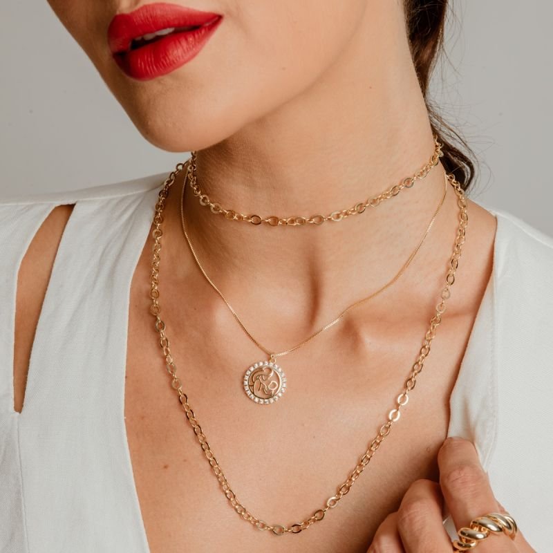 COLAR LONGO FLOW BANHADO A OURO 18K