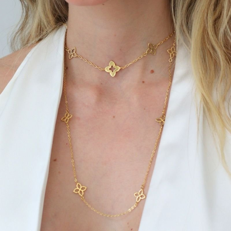 COLAR LONGO TREVO ÁUREA DELICADA BANHADO A OURO A 18K