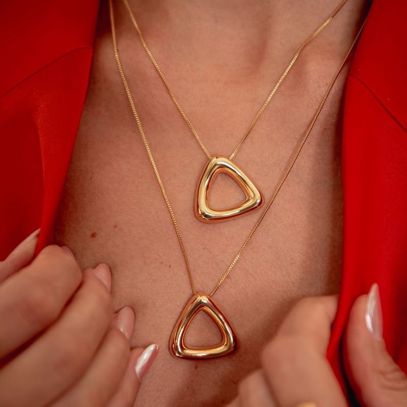 COLAR LONGO TRIANGULO MODERN G BANHADO A OURO 18K