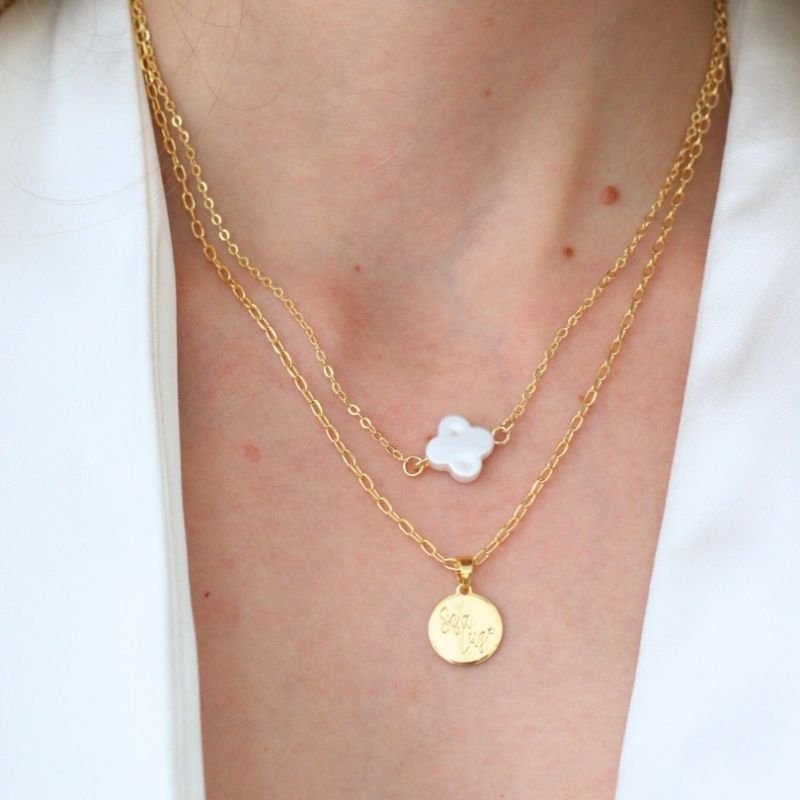 COLAR MADRE PÉROLA BANHADO A OURO 18K