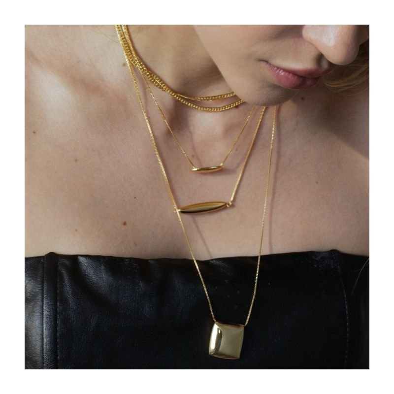 COLAR MODERNIDADE BANHADO A OURO 18K
