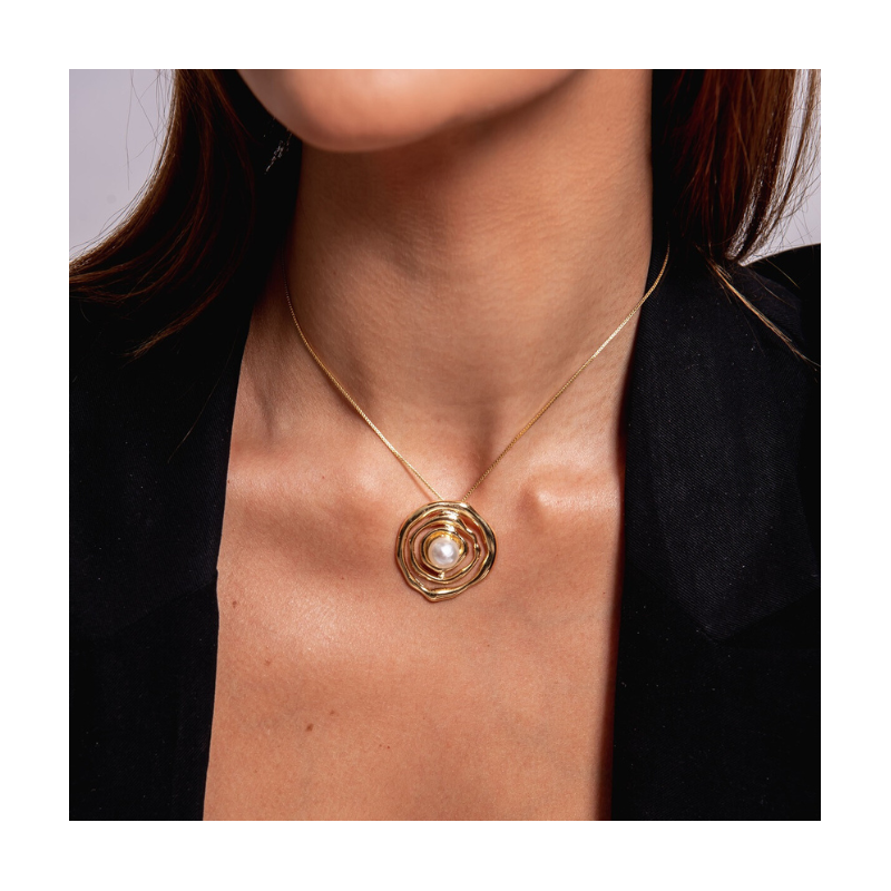 COLAR ORGANIC PÉROLA BANHADO A OURO 18K