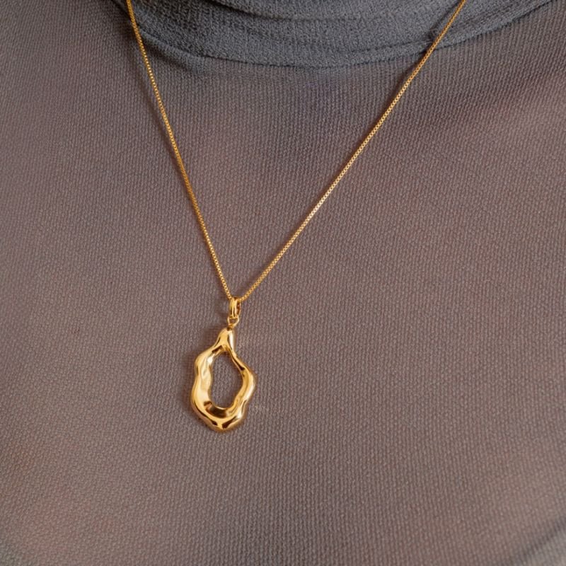 COLAR ORGANICO BELLE BANHADO A OURO 18K