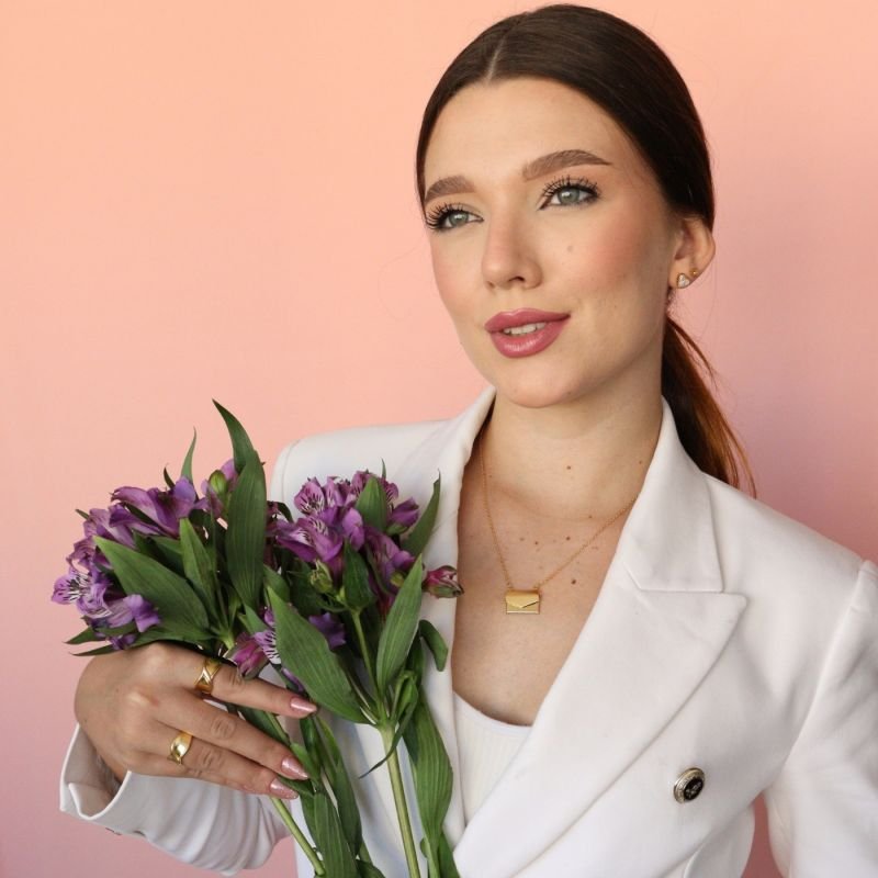 COLAR RELICARIO CARTA BANHADO A OURO 18K