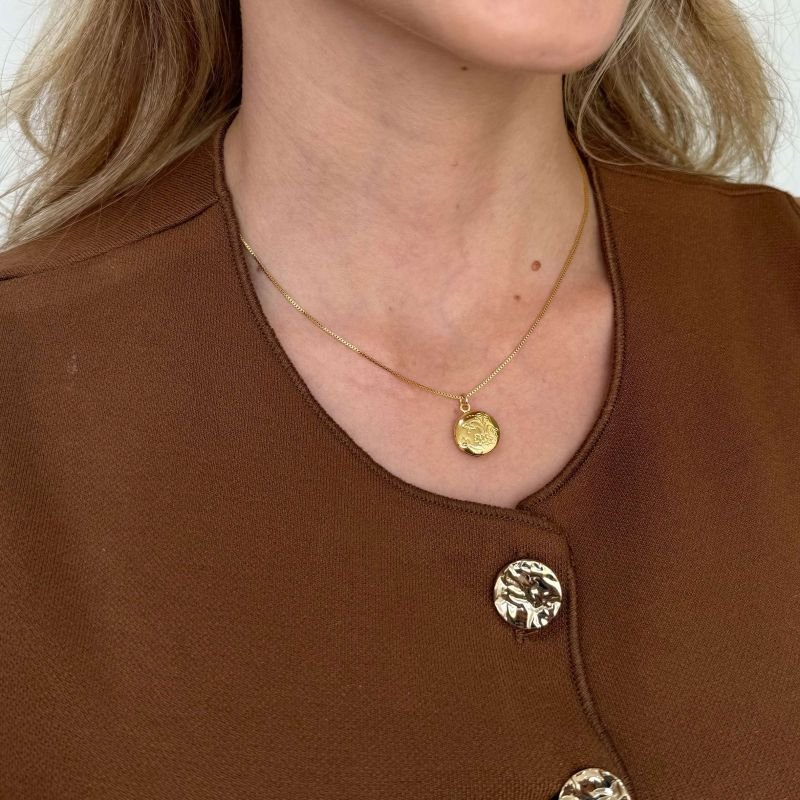 COLAR RELICARIO MINI FLOWERS 10MM BANHADO A OURO 18K