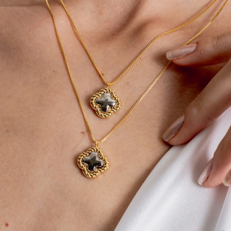 COLAR SALT BANHADO A OURO 18K