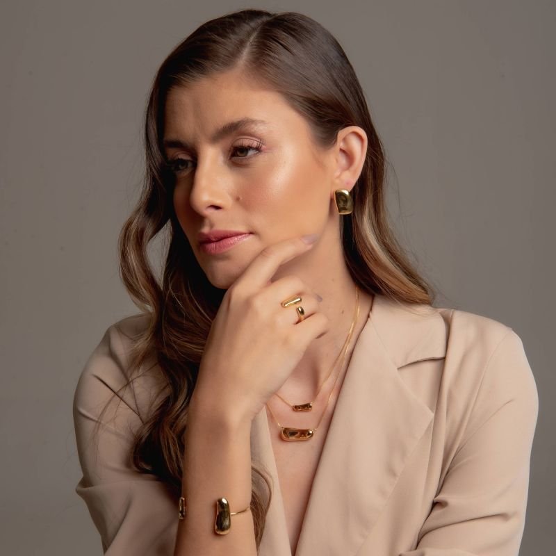 COLAR SUBLIME P BANHADO A OURO 18K