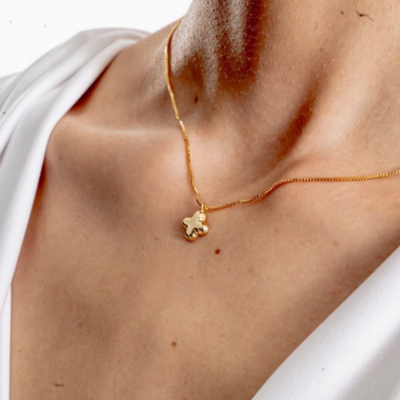 COLAR TREVO LISO BANHADO A OURO 18K