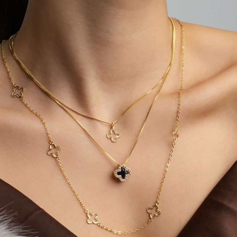 COLAR TREVO P BANHADO A OURO 18K