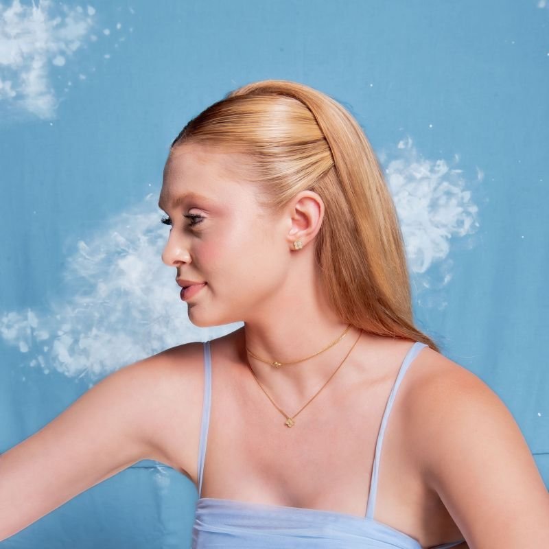 COLAR TREVO QUATRO FOLHA COM ZIRCONIA BANHADO A OURO 18K