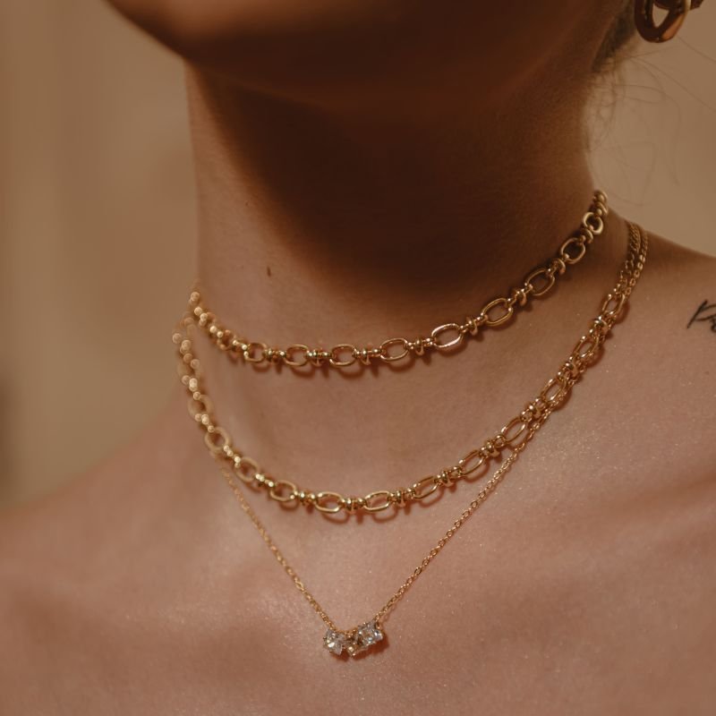 COLAR TRIO DE CRISTAIS QUADRADO BANHADO A OURO 18K