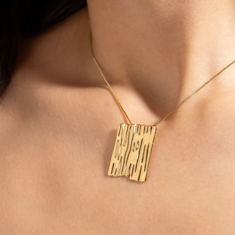 COLAR TRONCO BANHADO A OURO 18K