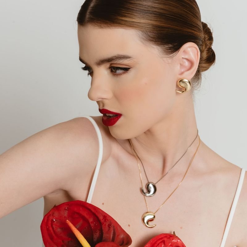 COLAR YIN YANG BANHADO A OURO 18K