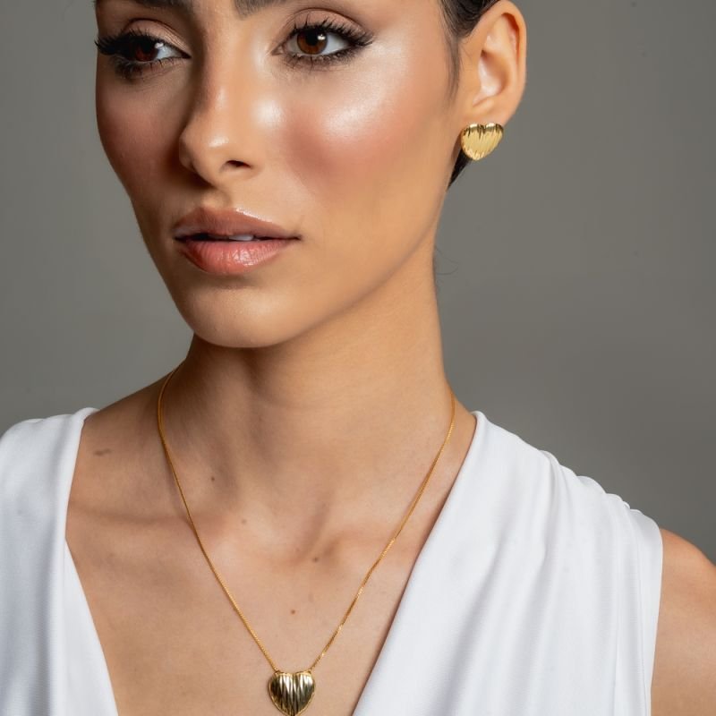 CONJUNTO CORAÇÃO RISCADO BANHADO A OURO 18K