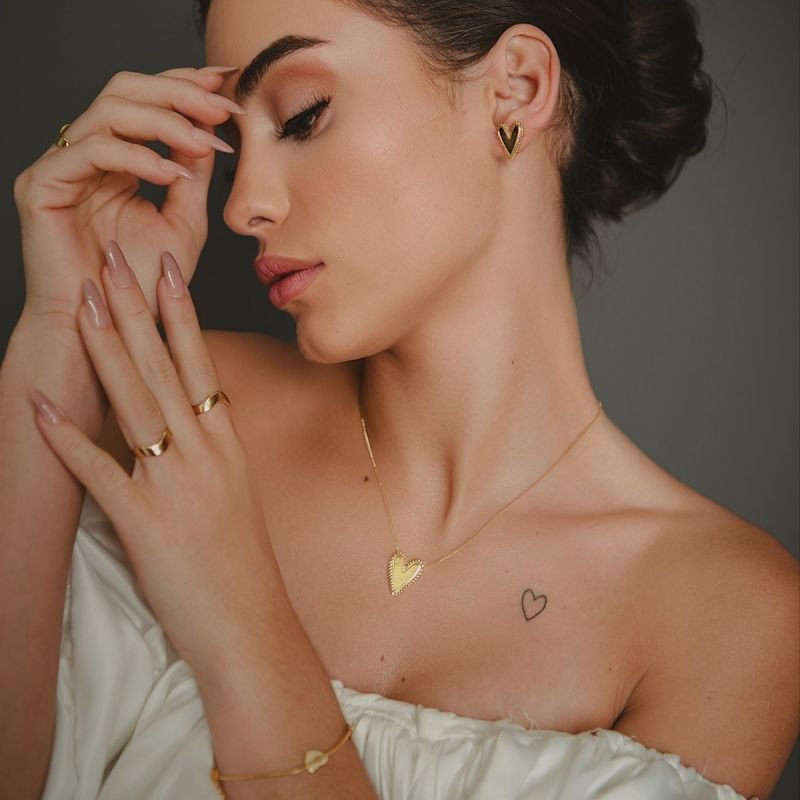 CONJUNTO CORAÇÃO SPIKE DOURADO FOLHEADO