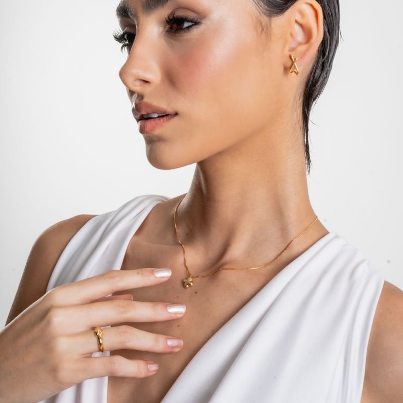 EAR HOOK DELICADA X BANHADO A OURO 18K