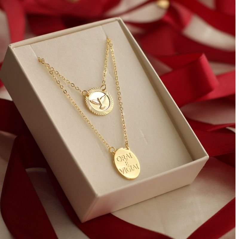 ESCAPULARIO ESPIRITO SANTO BANHADO A OURO 18K