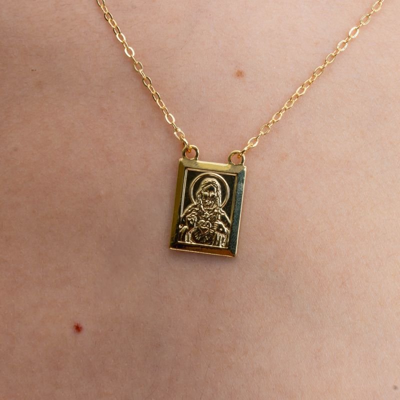 ESCAPULARIO JESUS E ESPIRITO SANTO BANHADO A OURO 18K