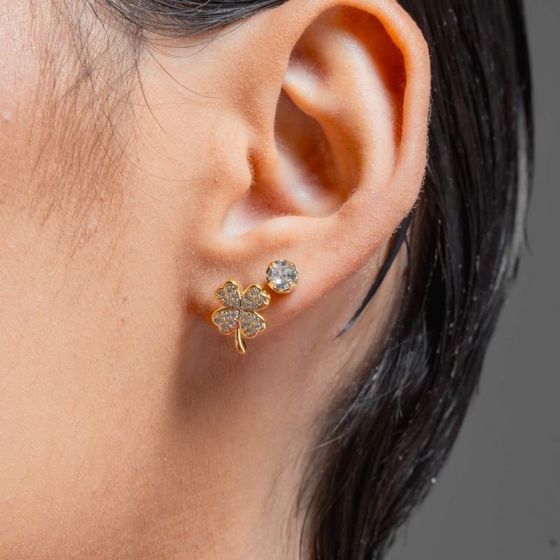 KIT BRINCO TREVO DA SORTE E PONTO DE LUZ BANHADO A OURO 18K