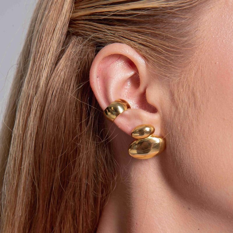 PIERCING MEIA LUA LISO BANHADO A OURO 18K