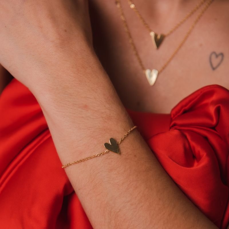 PULSEIRA CORAÇÃO LISO MINI DOURADO FOLHEADO