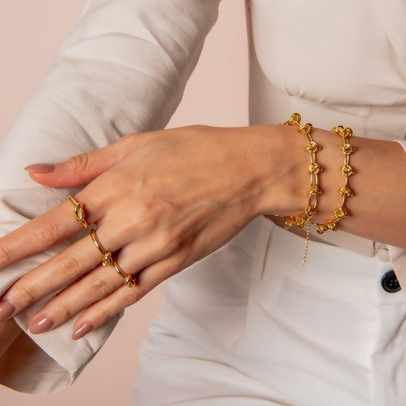 PULSEIRA ELOS COM NÓ GRANDE BANHADO A OURO 18K