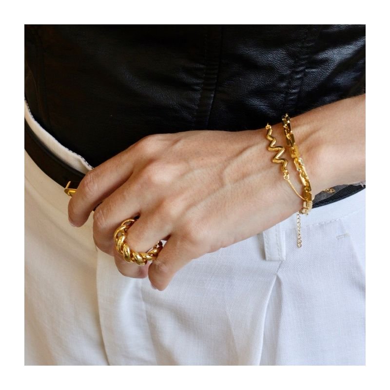 PULSEIRA ELOS RETANGULARES M BANHADO A OURO 18K