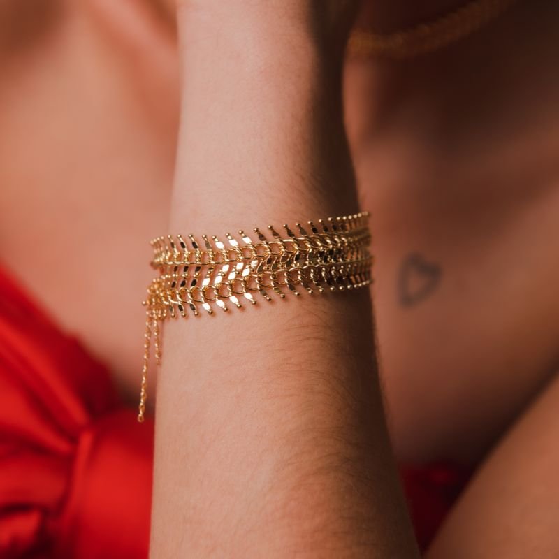 PULSEIRA ESPINHOS DOURADO FOLHEADO