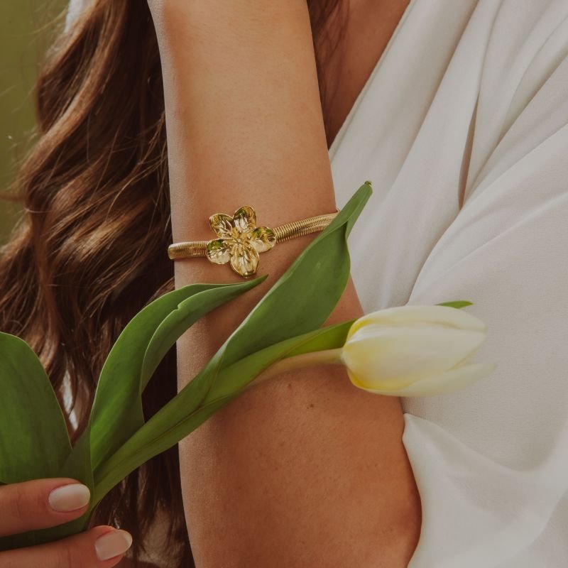 PULSEIRA FITA FLOR BANHADO A OURO 18K