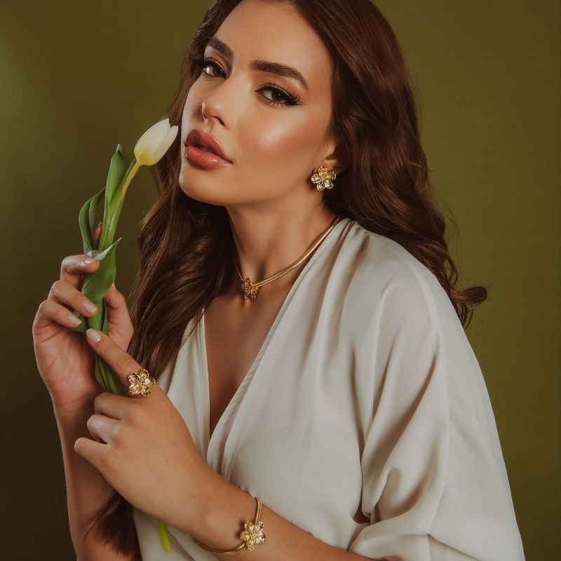 PULSEIRA FITA FLOR BANHADO A OURO 18K